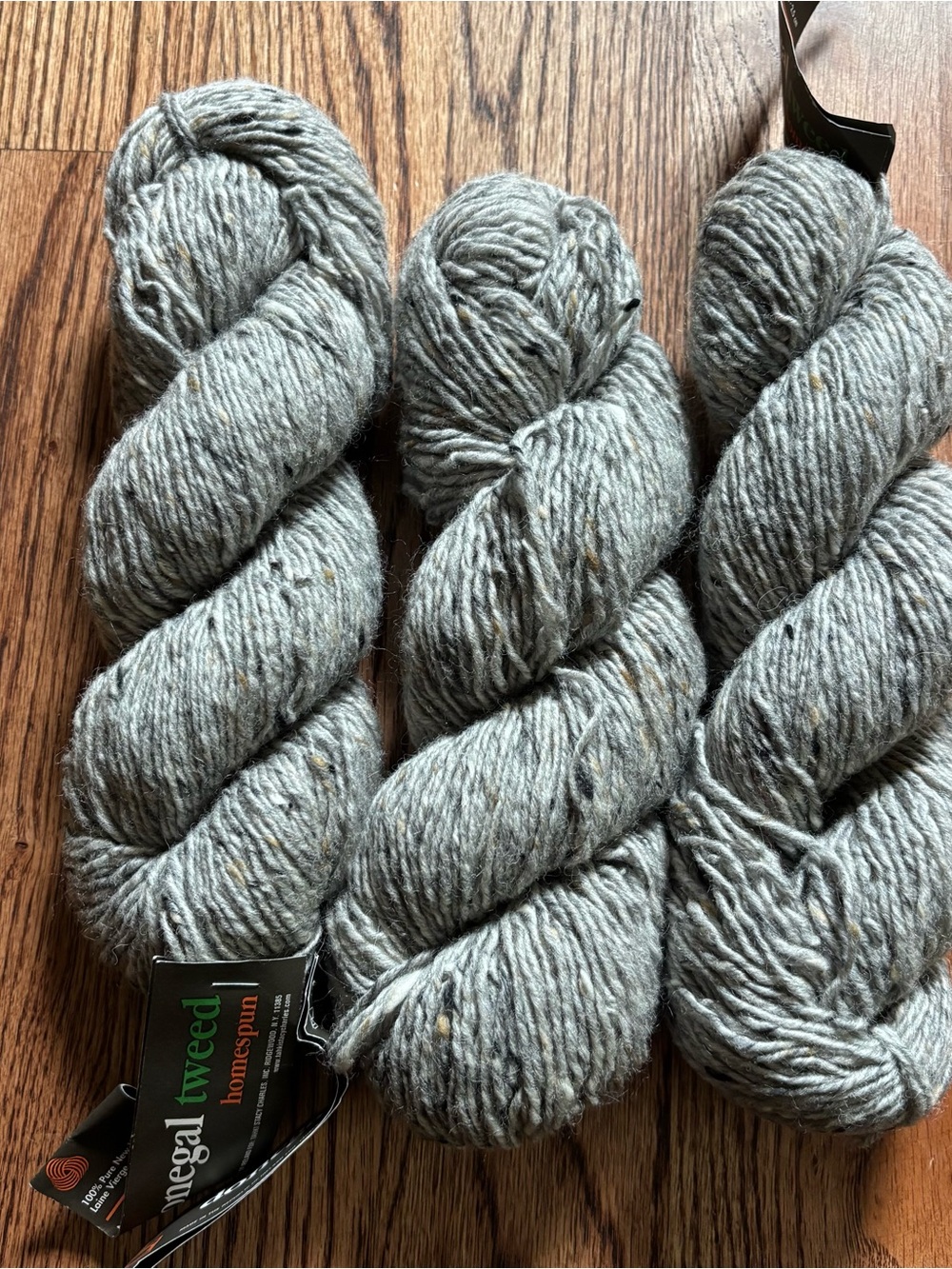 Donegal Tweed Homespun Gray Wool Yarn Lot of 3 Hanks Aran 100% Pure Wool NWT